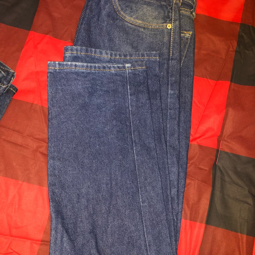 Levis straight fit jeans